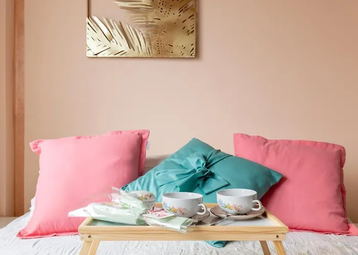 Open Space A 1' Dalla Stazione Lägenhet